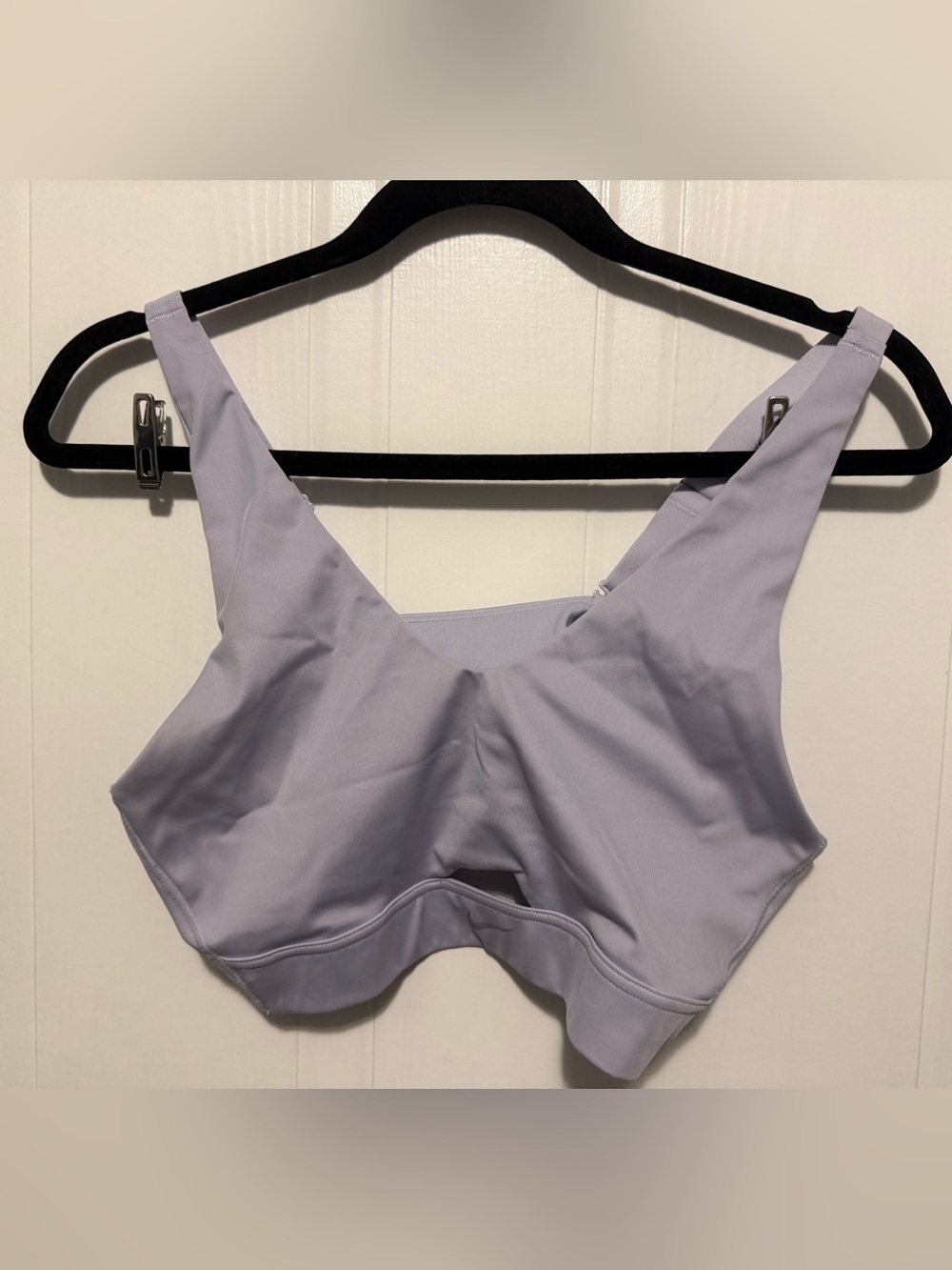Nike sports bra in Light Lavender